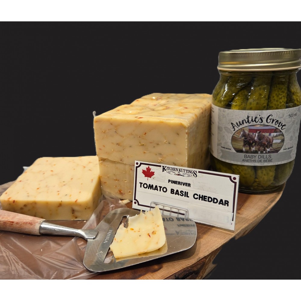 Tomato Basil Cheddar per lb.